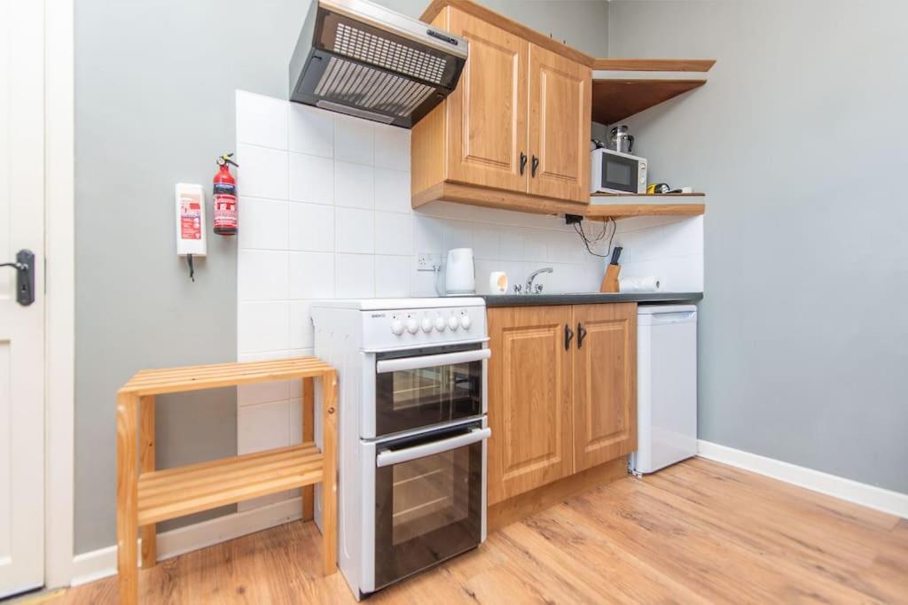 Clonbur House - Studio Village Apartment Γκάλγουεϊ Εξωτερικό φωτογραφία
